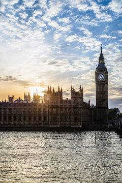 Sun setting over Houses of Parliament, London, United Kingdom