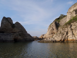 Fototapeta na wymiar beautiful rocks in the sea