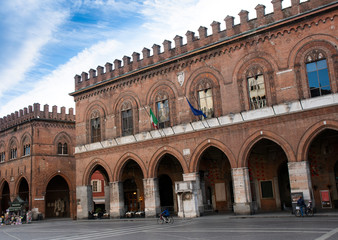 Fototapeta na wymiar Loggia dei Militi and Palazzo del Comune, Cremona