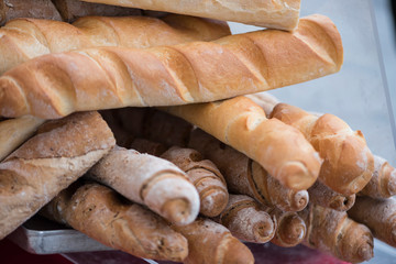 Frisches Brot am Bauernmarkt