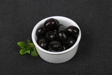 Black olives in the bowl