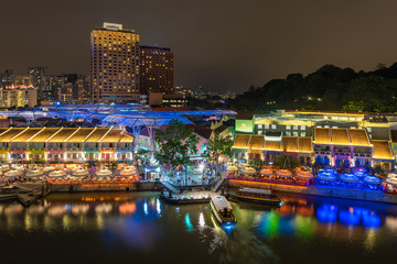Clarke Quay is a historical riverside quay in Singapore, located within the Singapore River . - obrazy, fototapety, plakaty