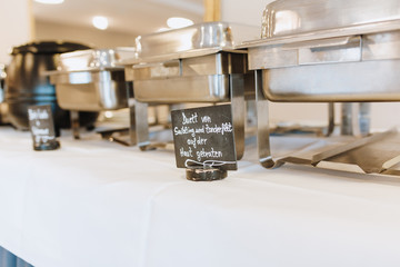Catering Beschriftung essen und Speisen