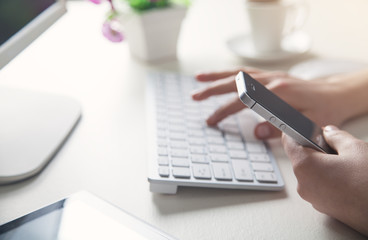 Fototapeta premium Business girl using smartphone. Technology