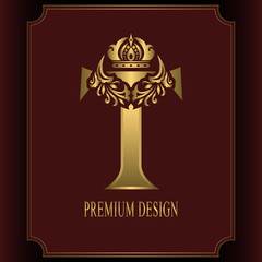 Obraz na płótnie Canvas Gold Letter T with Crown. Graceful Royal Style. Calligraphic Beautiful Logo. Vintage Drawn Emblem for Book Design, Brand Name, Business Card, Restaurant, Boutique, Crest, Hotel. Vector illustration