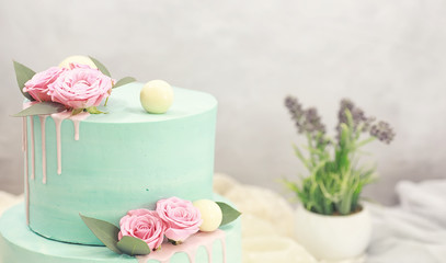 Confectionery flavored cakes for a holiday