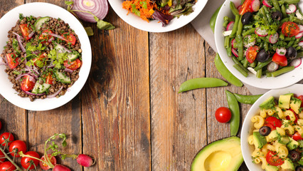 vegetable salad with avocado, tomato, lettuce