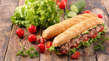 sandwich with tuna, cucumber and tomato