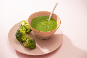 Homemade vegetable baby food. Broccoli puree for baby