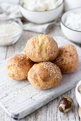 Cottage cheese buns on quail eggs and rice flour as a useful alternative to bread