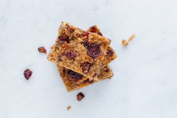 Flapjack vegan with cranberry, apricot and date