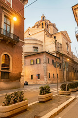 Fototapeta na wymiar Antique church architecture in Rome
