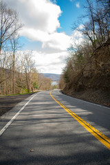 Fototapeta premium Jadąc do jeziora