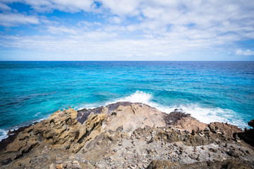 ハロナ・ブロウホールの波