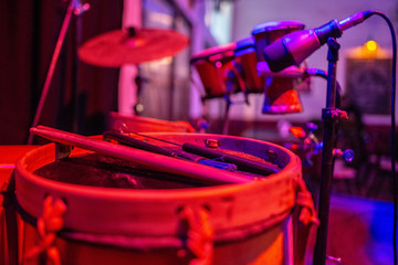 música concierto escenario música concierto escenario bandoneón percusión