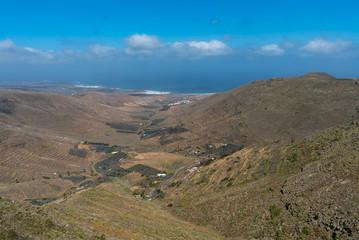 Naklejka premium View of mountains