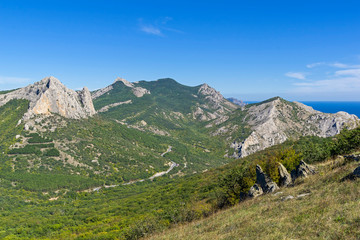 View the valley from the top of the ridge. Crimea.