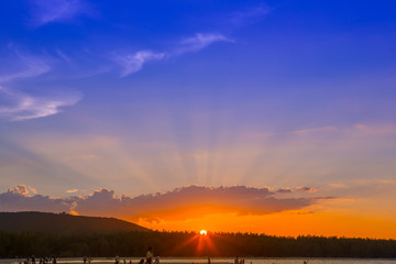 Obraz premium Landscape Sunset in the summer sea of Asia