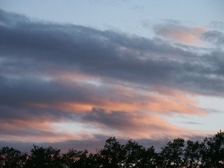 Coucher de soleil et nuages