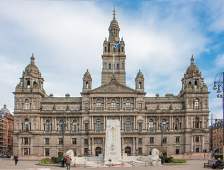 Fototapeta na wymiar Glasgow Cenotaph War memorial in front of Glasgow City Council George Square Glasgow Scotland