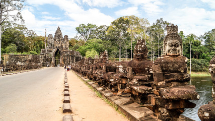 Porte sud d'Angkor