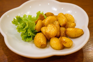 potatoes with mushrooms and cheese