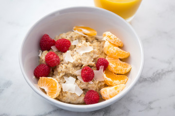  Mandarin, chia seeds, raspberry and porridge