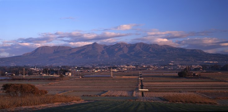 群馬県】赤城山の全景 Stock 写真 | Adobe Stock