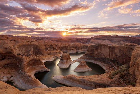 Reflection canyon - Powered by Adobe