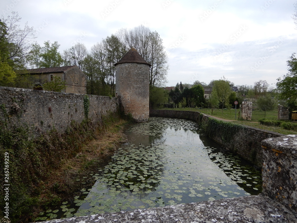 Canvas Prints village de nouaillé-mauperthuis, vienne, poitou, france