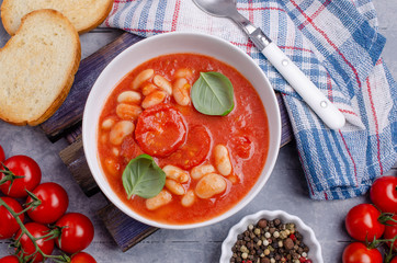 Thick tomato soup with beans