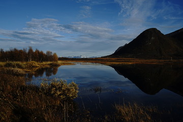 #holdt, Lofoten, Norwegen, Landschaft, Fjord, Berge, Landschaftsfotografie,  wasser, spiegelung, sonnenuntergang
