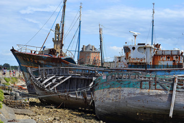 vieux bateaux de Camaret, &eacute;paves, Bretagne, France