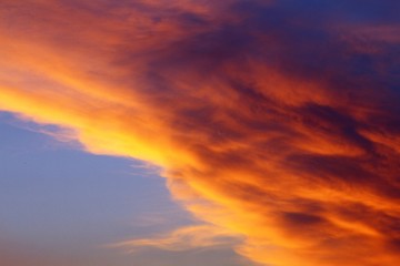 Fototapeta premium amazing vivid heavy clouds for using in design as background.