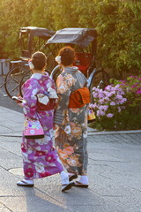 着物を着た女性