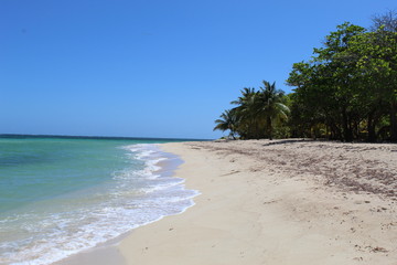 praia deserta