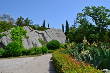 the Vorontsov Palace with the Park and sculptures