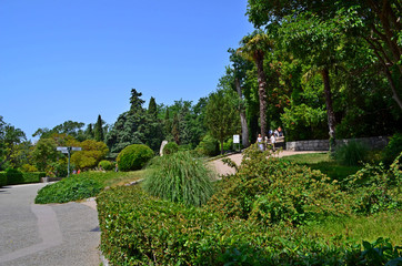 the Vorontsov Palace with the Park and sculptures