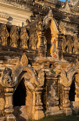 Pagodas and temples in Myanmar