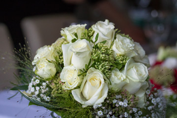 Strauß weiße Rosen