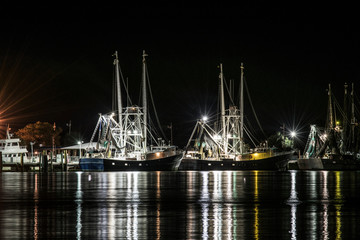 Fototapeta na wymiar Shrimp Boats 