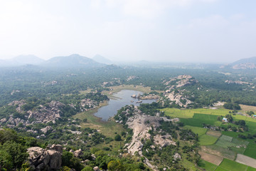 Fototapeta na wymiar Vue depuis le Fort de Gingee, Inde