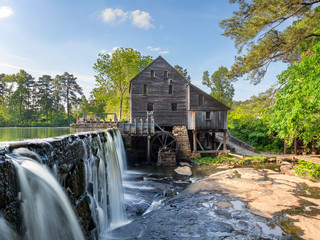 Historic Yates Grist Mill © Eifel Kreutz