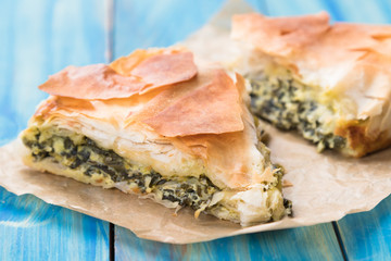 Phyllo pastry spinach pie