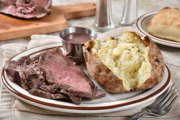 Roast beef and potato dinner