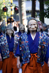 Fototapeta premium 鎌倉 御霊神社 面掛行列