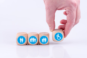 Symbole zu Inklusion von Behinderten in die Gesellschaft