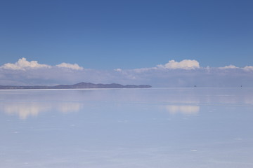 Obraz na płótnie Canvas ウユニ塩湖　ボリビア