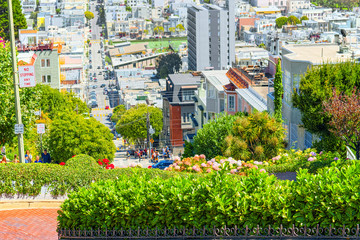 Obraz premium Lombard Street is an east–west street in San Francisco, that is famous for a steep.
