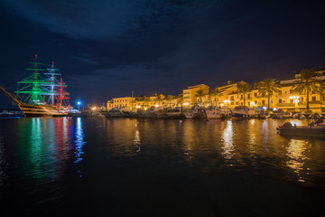 Fototapeta na wymiar Nave Vespucci nel porto di La Maddalena, Sardegna. Italian sailing ship